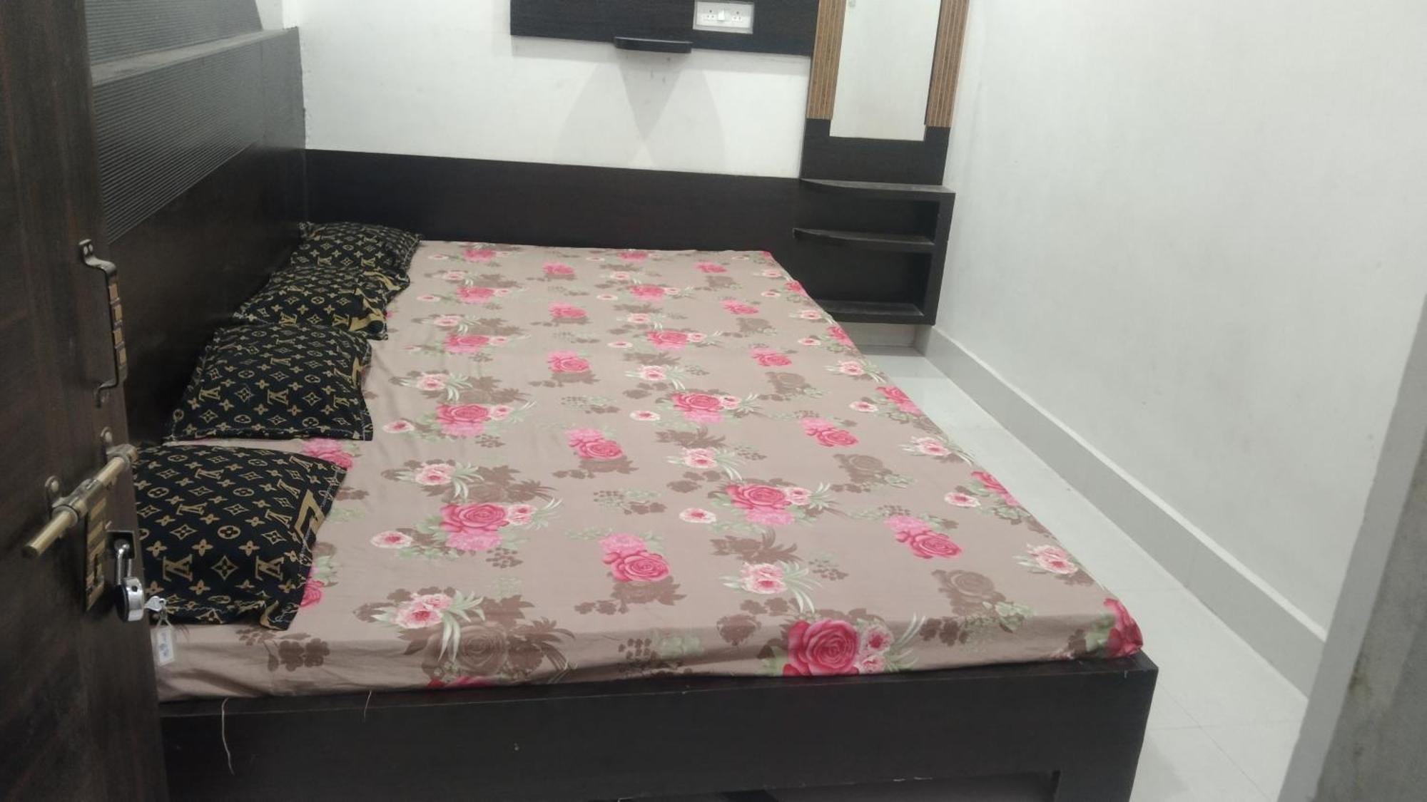 Mangal Dham, Deoghar Otel Oda fotoğraf